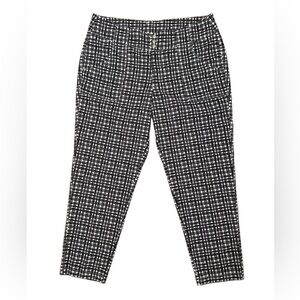 Jofit Black and White Plaid Capris